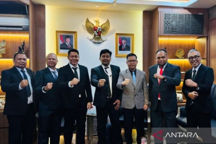 Putra Aceh, Arman Fauzi, SH, menjadi salah satu dari 19 calon anggota Komisi Informasi Pusat (KIP) yang mengikuti fit and proper test atau uji kelayakan dan kepatutan yang diselenggarakan oleh Komisi I DPR RI